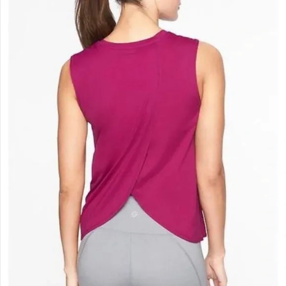Athleta Sunlover UPF tulip-back tank in Dark Fuschia Size XS - Picture 1 of 6
